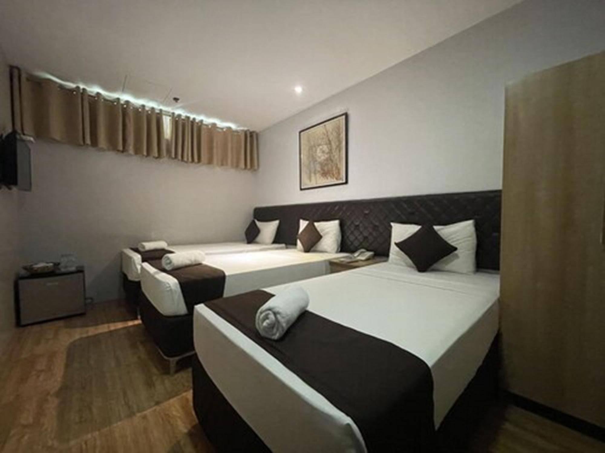 Cebu Capitol Central Hotel & Suites Powered By Cocotel Δωμάτιο φωτογραφία