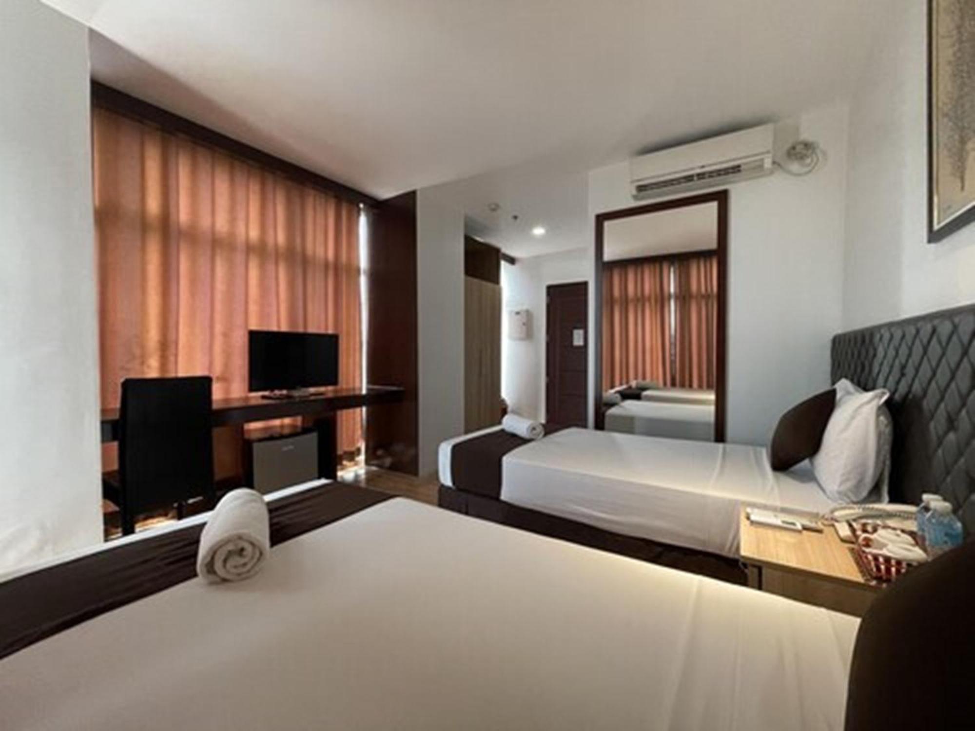 Cebu Capitol Central Hotel & Suites Powered By Cocotel Δωμάτιο φωτογραφία