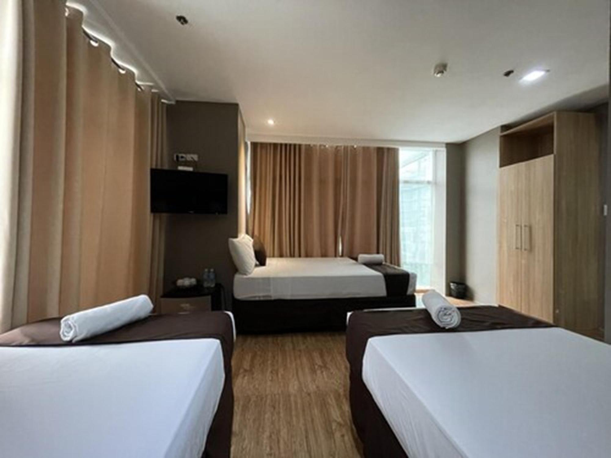 Cebu Capitol Central Hotel & Suites Powered By Cocotel Δωμάτιο φωτογραφία