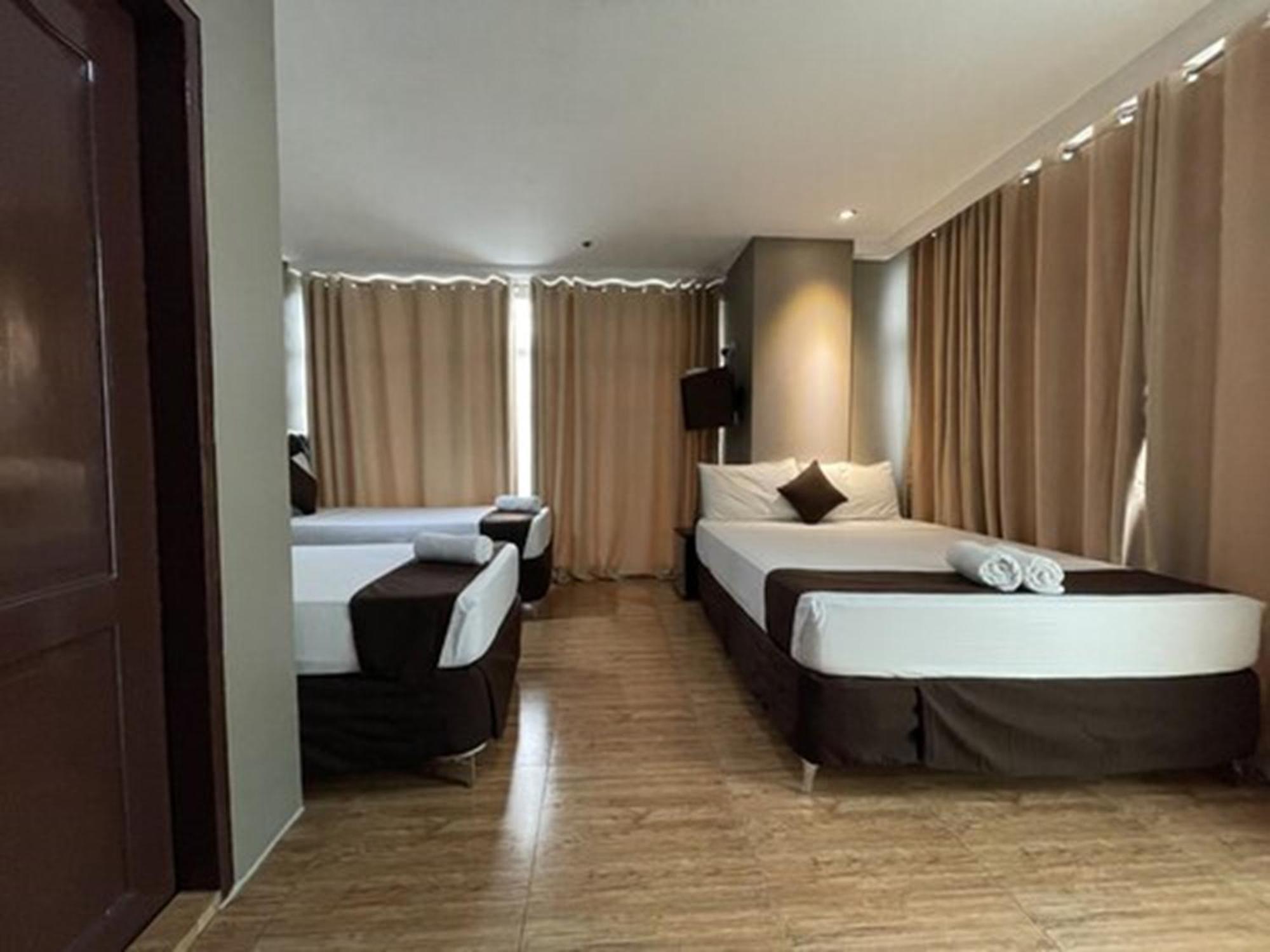 Cebu Capitol Central Hotel & Suites Powered By Cocotel Δωμάτιο φωτογραφία